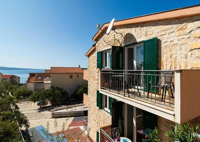 Gorgeous In With Wifi Daire Omiš